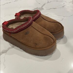 UGG Tan Suede Slippers with Red Accents